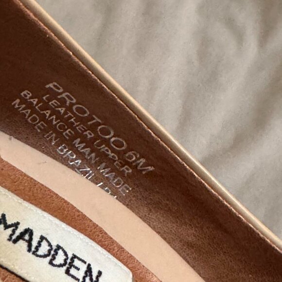 Tan Stiletto Pointed Toe heels - Picture 6 of 6